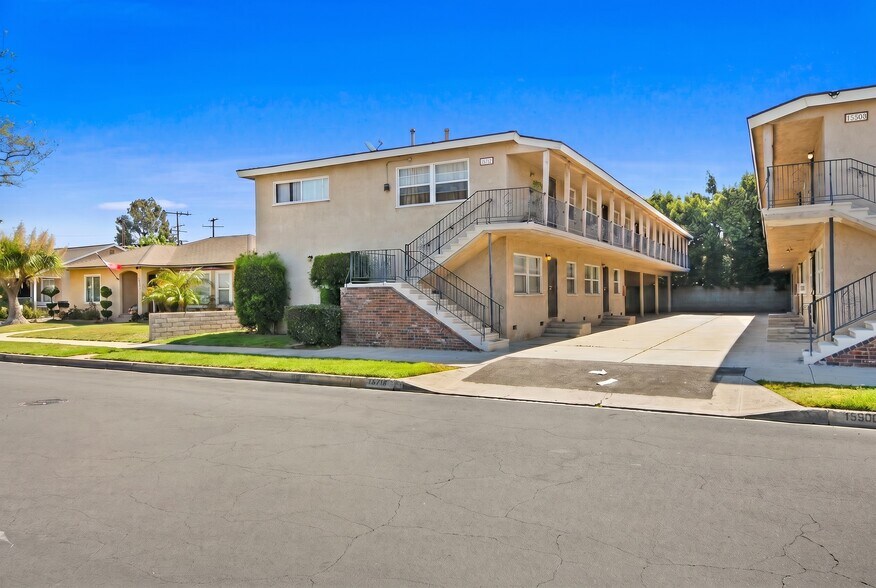 Primary Photo Of 15732 Santa Ana Ave, Bellflower Multifamily For Sale