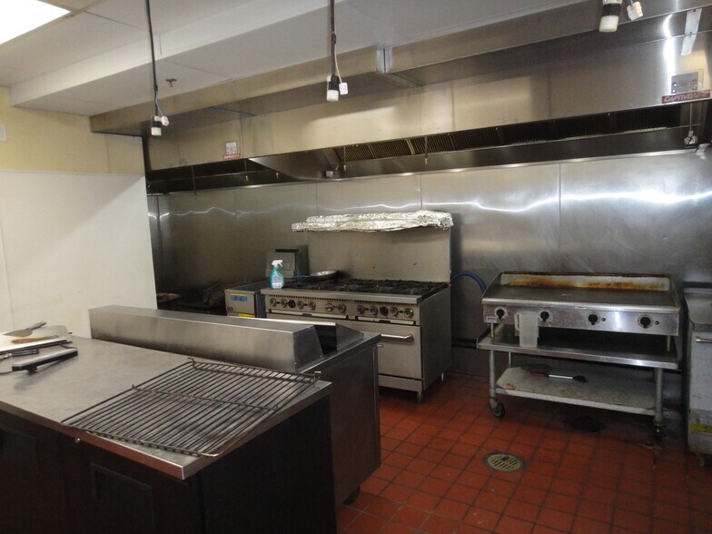 More Photos Of 480 Westport Ave, Norwalk Restaurant For Lease