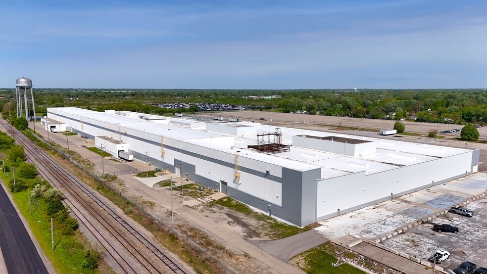 More Photos Of 1101 N Center Rd, Flint Manufacturing For Lease