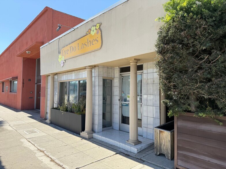 More Photos Of 11607-11609 W Washington Blvd, Los Angeles General Retail For Sale