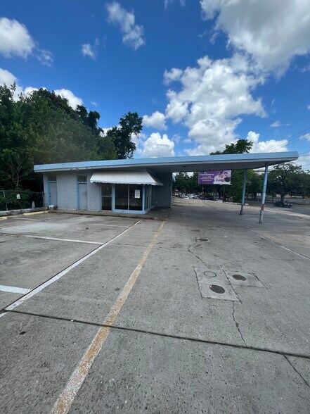 More Photos Of 208 W Tennessee St, Tallahassee Auto Repair For Lease