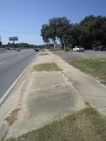 More Photos Of 412 Beverly Pkwy, Pensacola Land For Sale