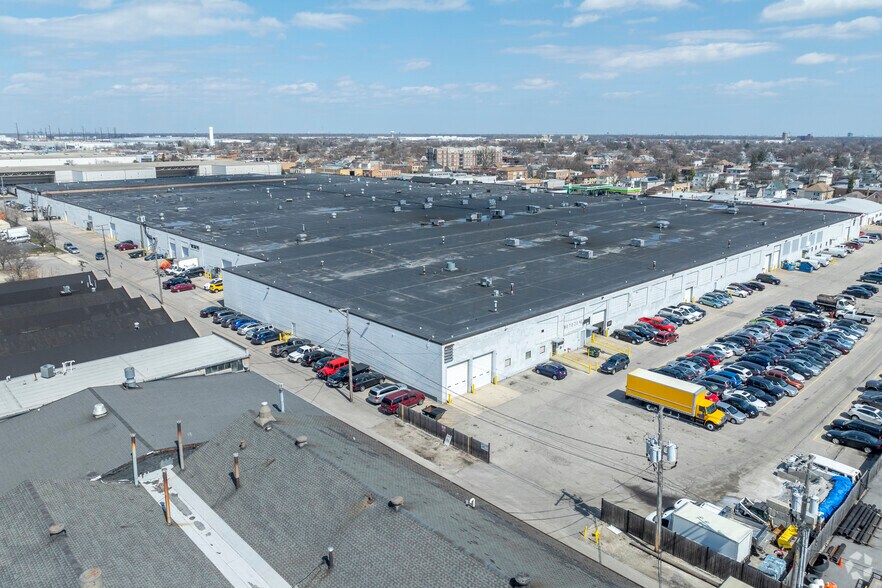 More Photos Of 1400-1450 N 25th Ave, Melrose Park Manufacturing For Lease