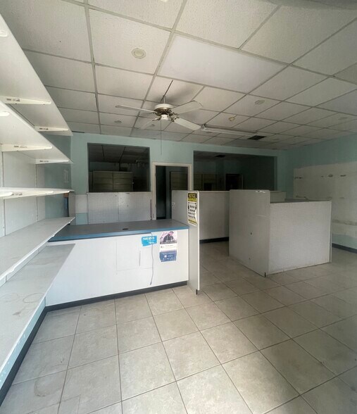 More Photos Of 375 NE 54th St, Miami Storefront For Lease