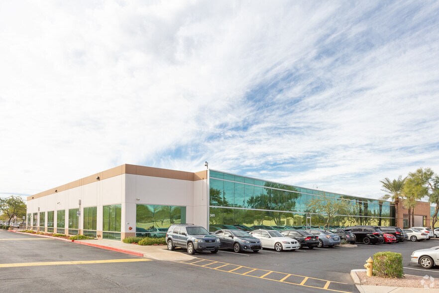 More Photos Of 2411 W Rose Garden Ln, Phoenix Office For Lease