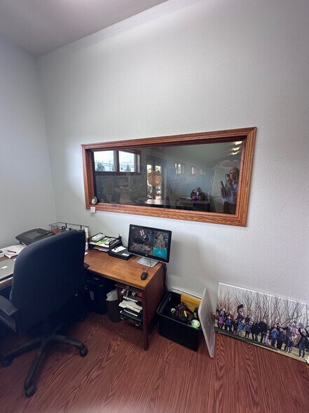 More Photos Of 1605 S Main St, Oshkosh Storefront Retail Office For Sale