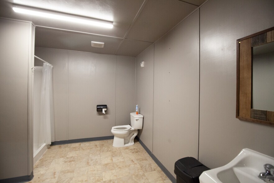 More Photos Of 9257 Bonner Mill Rd, Missoula Warehouse For Lease