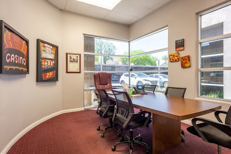 More Photos Of 5125 S Durango Dr, Las Vegas Office For Sale