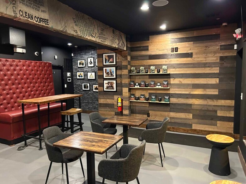 More Photos Of 140 James P Brawley Dr SW, Atlanta Restaurant For Sale