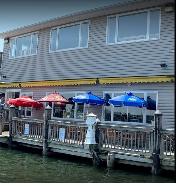 More Photos Of 14442 Solomons Island Rd, Solomons Restaurant For Lease