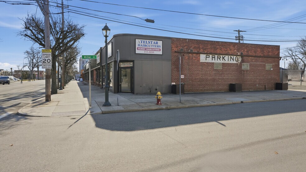 More Photos Of 117-133 Merrick Ave, Merrick Storefront For Lease