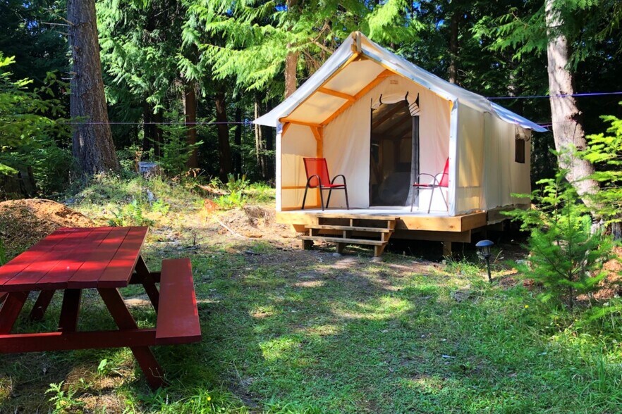 More Photos Of 1885 Central Rd, Hornby Island Land For Sale