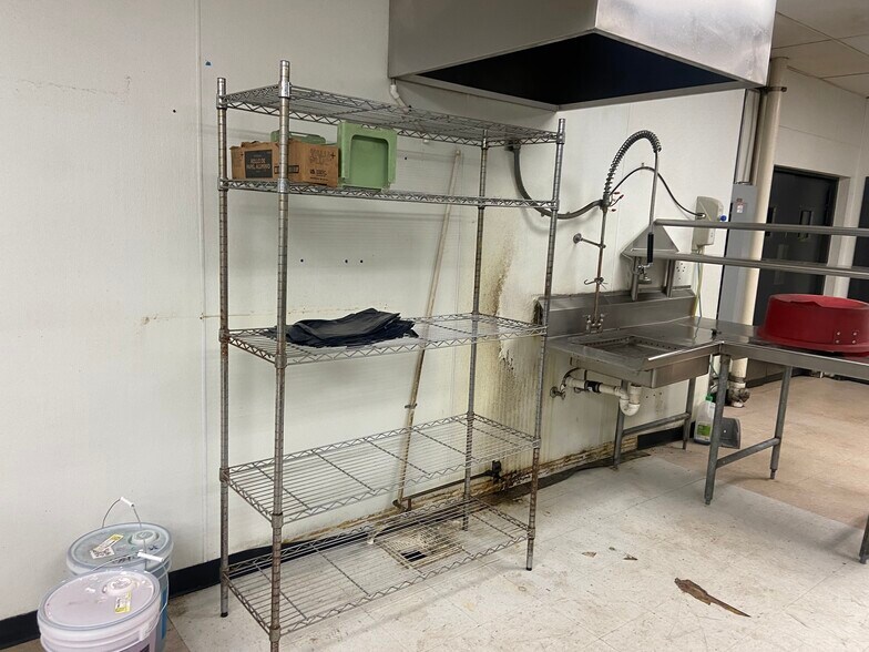 More Photos Of 124 N 4th St, Bismarck Storefront For Lease