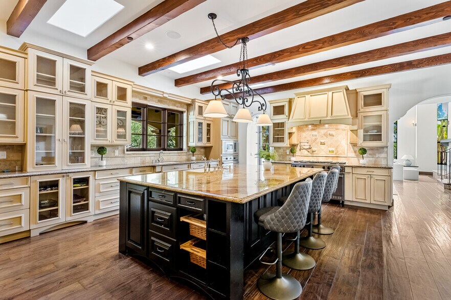 More Photos Of 6914 Solano Verde Dr, Somis Movie Radio TVStudio For Sale