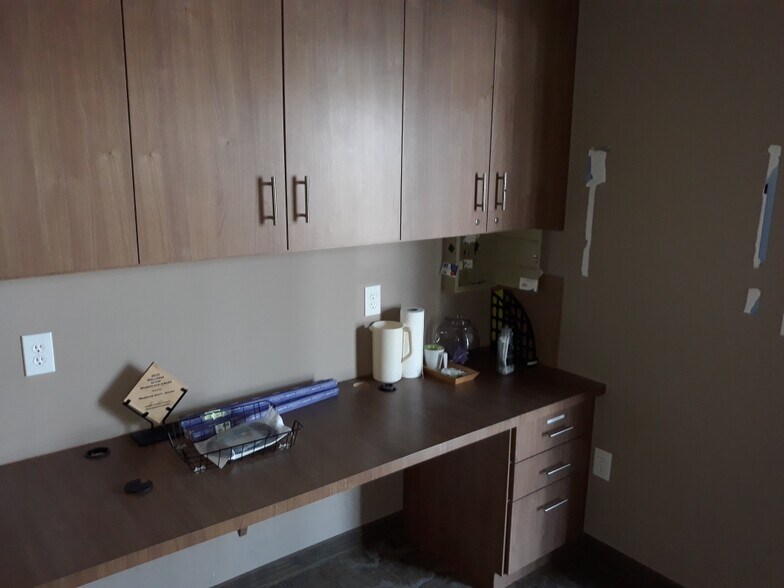 More Photos Of 150-160 W Foothill Blvd, Azusa Storefront For Lease