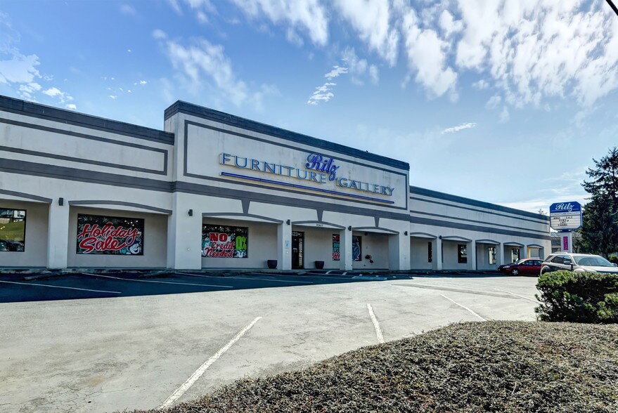 More Photos Of 20423 Highway 99, Lynnwood Freestanding For Sale