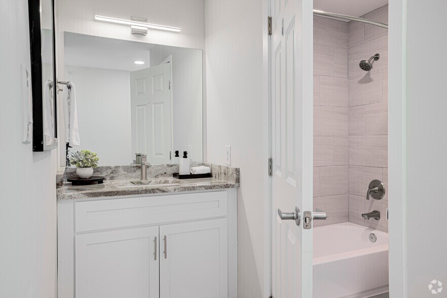 More Photos Of 315 Elden St, Herndon Apartments For Sale