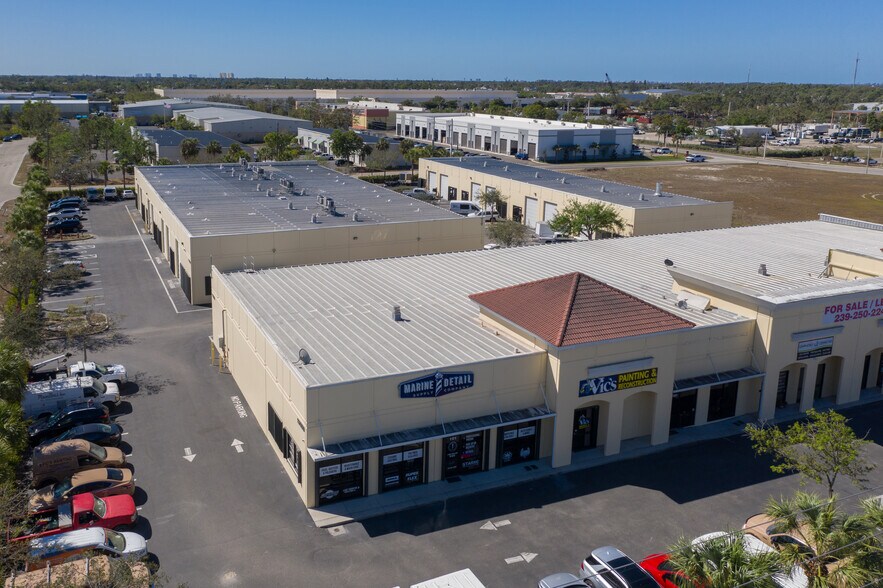 More Photos Of 17000 Alico Commerce Ct, Fort Myers Flex For Sale