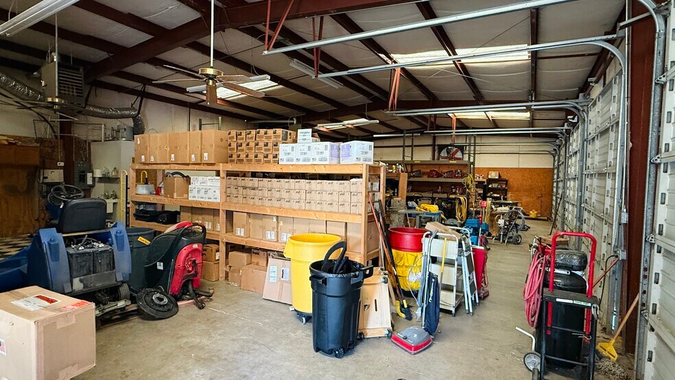 More Photos Of 105 Sunbelt Blvd, Columbia Distribution For Sale