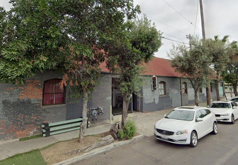More Photos Of 831 Venice Blvd, Los Angeles Warehouse For Lease