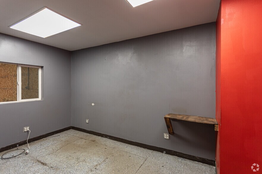 More Photos Of 1876 W Fortune Rd, Salt Lake City Manufacturing For Sale