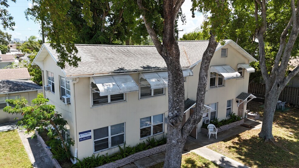 More Photos Of 26 SE 13th Ter, Dania Beach Apartments For Sale