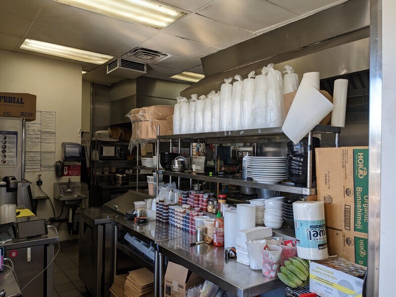More Photos Of 1731-1759 Colorado Blvd, Los Angeles Storefront Retail Office For Lease