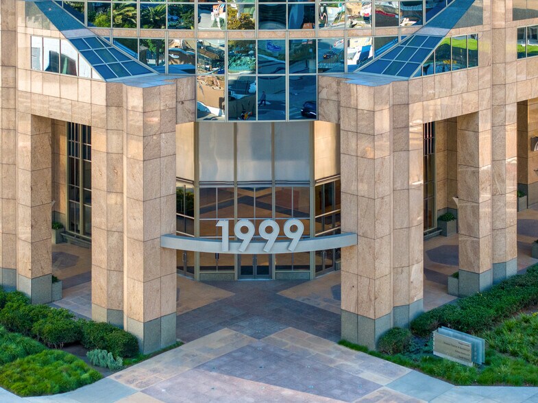More Photos Of 1999 Avenue of the Stars, Los Angeles Office For Lease