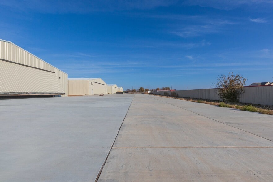 More Photos Of 3409 Airway Blvd, Amarillo Warehouse For Lease