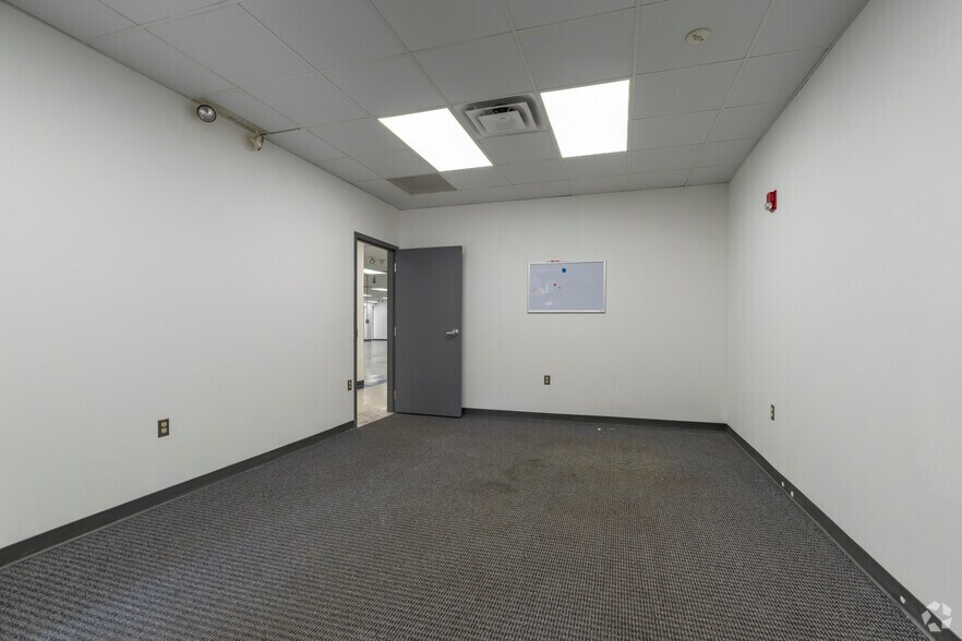 More Photos Of 1100 Eisenhower Pl, Ann Arbor Research And Development For Sale