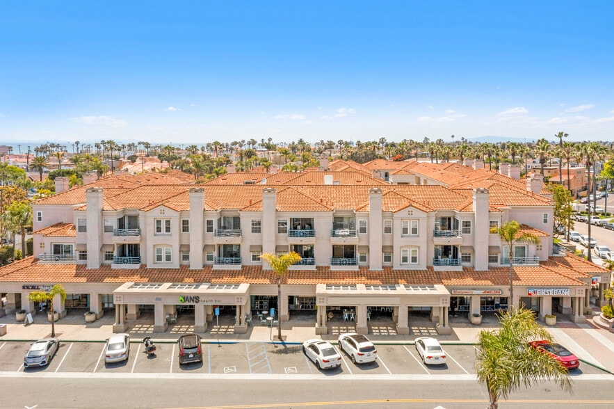 More Photos Of 501 Main St, Huntington Beach Storefront Retail Residential For Lease