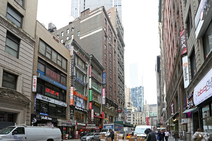 More Photos Of 34-36 W 32nd St, New York Office For Lease