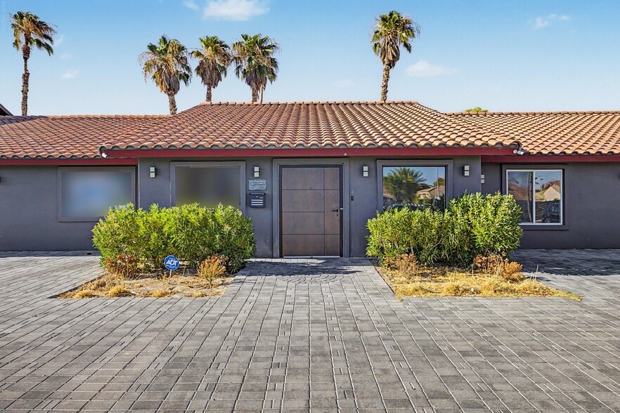 More Photos Of 6470 W Desert Inn Rd, Las Vegas Medical For Sale