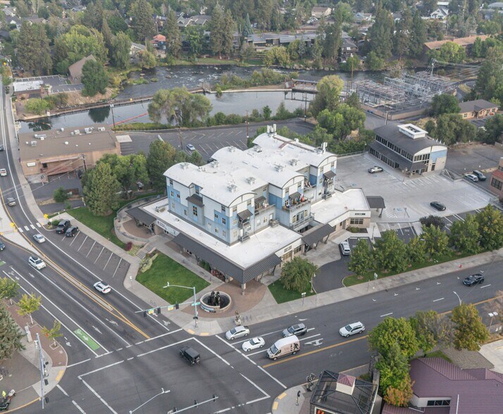 More Photos Of 1133 NW Wall St, Bend Unknown For Lease