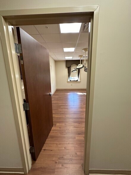 More Photos Of 101 Financial Dr, Elizabethtown Medical For Lease