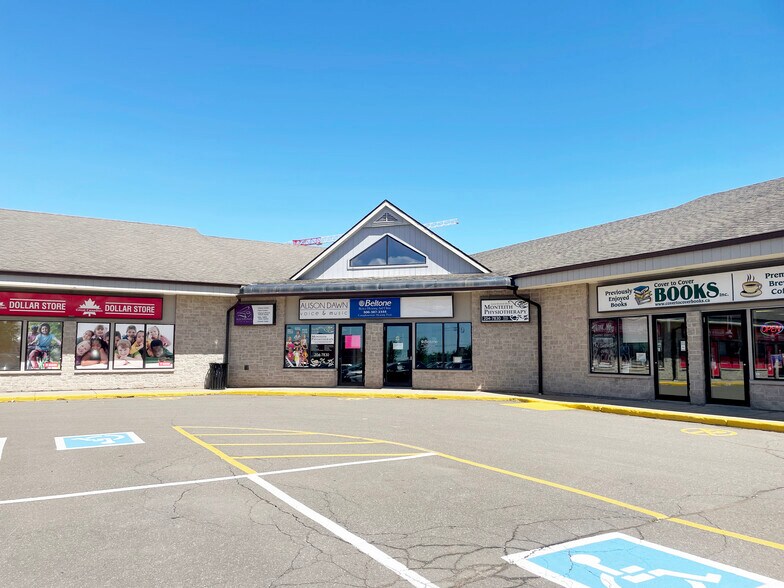 Primary Photo Of 630 Pinewood Rd, Riverview Freestanding For Lease