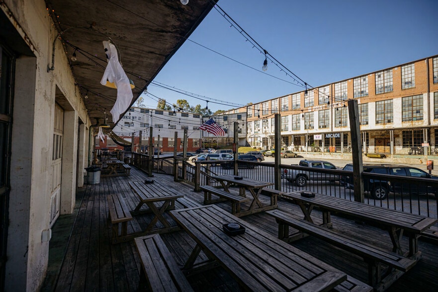 More Photos Of 250 Mill St, Taylors Restaurant For Lease