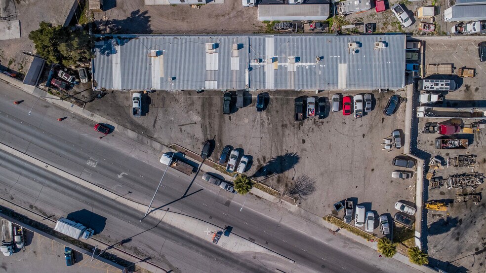 More Photos Of 2061 Losee Rd, North Las Vegas Auto Repair For Sale