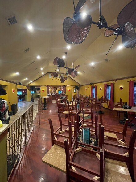 More Photos Of 2619 Hill Rd, Reading Restaurant For Sale