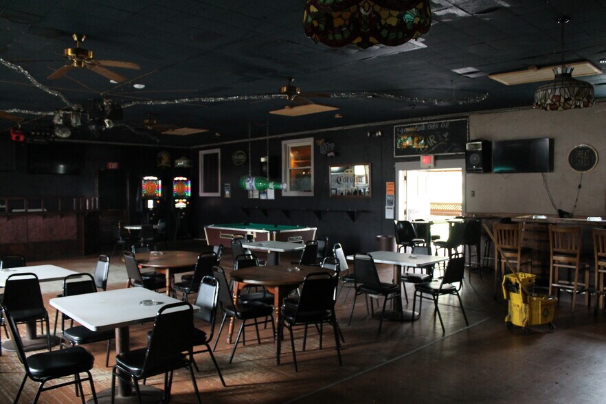 More Photos Of 3036 E State St, Hermitage Bar For Sale