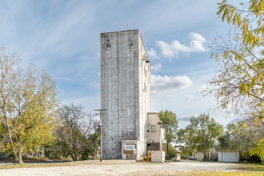 More Photos Of 14727 S Naperville Rd, Plainfield Industrial For Sale