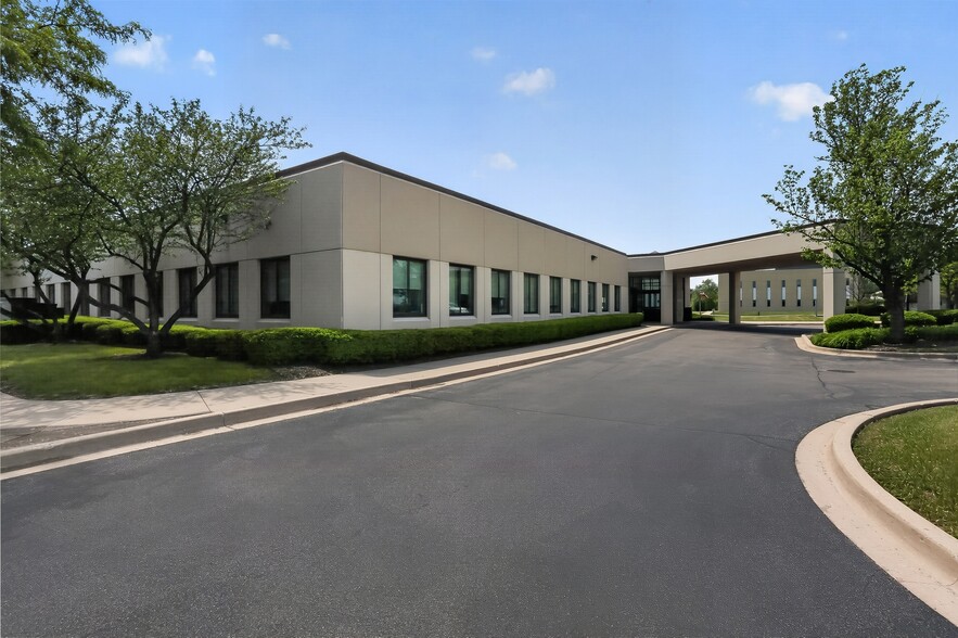 More Photos Of 3703 Doty Rd, Woodstock Medical For Lease