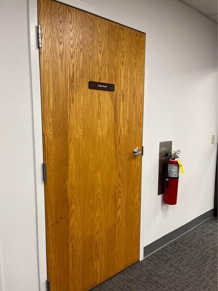 More Photos Of 446-450 Union Blvd, Allentown Medical For Lease