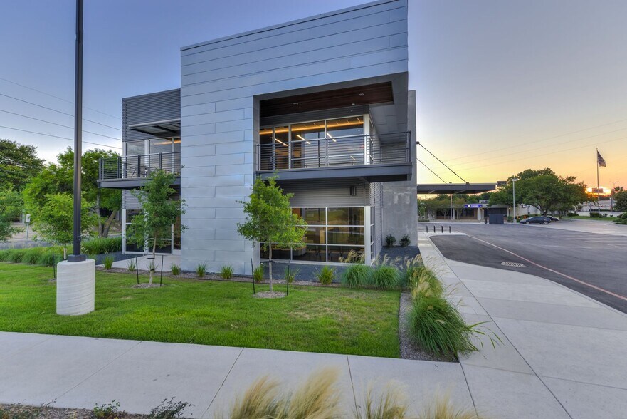 More Photos Of 4611 Centerview, San Antonio Medical For Sale