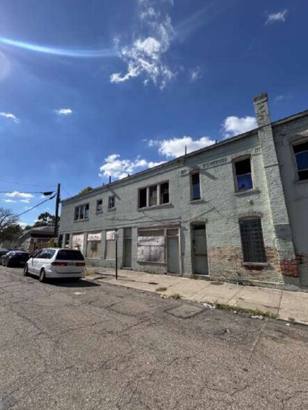 More Photos Of 701-711 W Wyoming Ave, Lockland Apartments For Sale