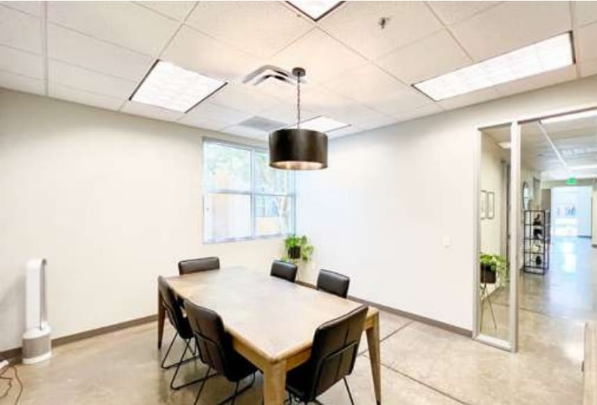 More Photos Of 2045 S Vineyard, Mesa Medical For Sale