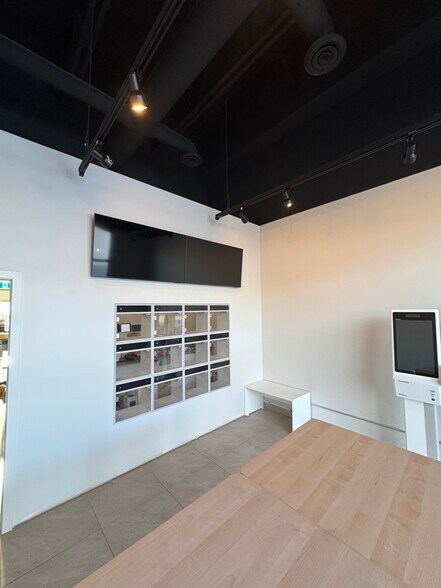 More Photos Of 6490 Cartmell Pl SW, Edmonton Storefront For Lease