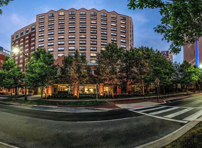 More Photos Of 55 E Nationwide Blvd, Columbus Hotel For Lease