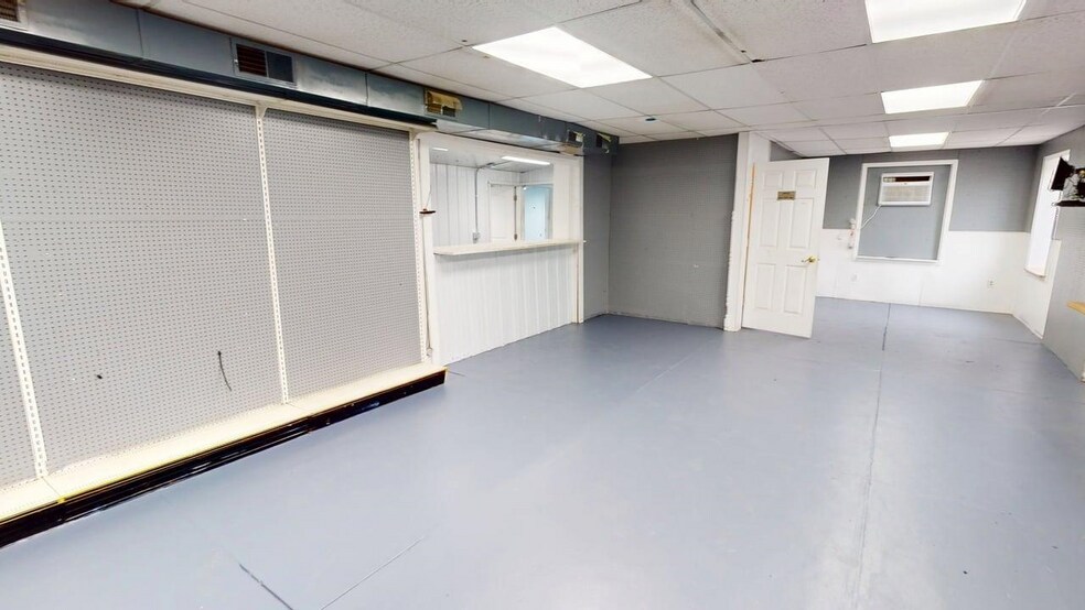 More Photos Of 1541 State Route 7, Gallipolis Flex For Lease