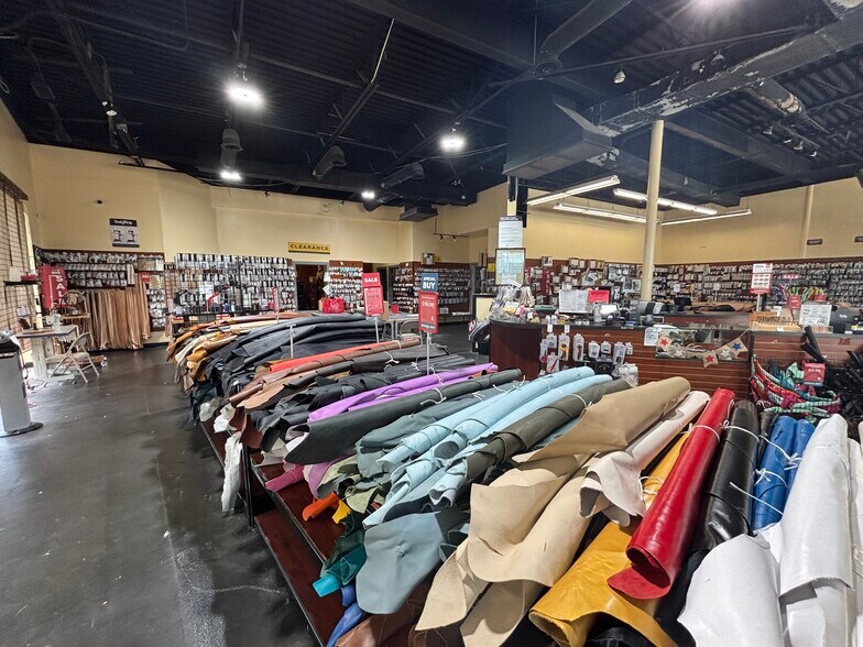 More Photos Of 7601 W Sam Houston S, Houston Storefront For Sale